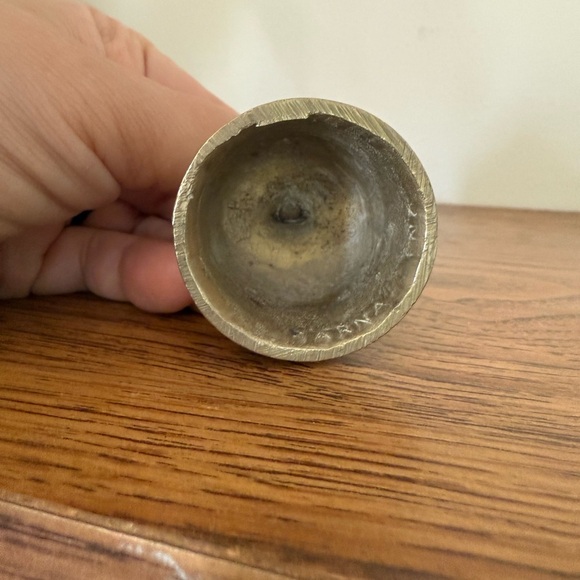 Vintage Small London Bridge Nursery Rhyme Etched Bell Small Missing Clapper - Picture 5 of 7